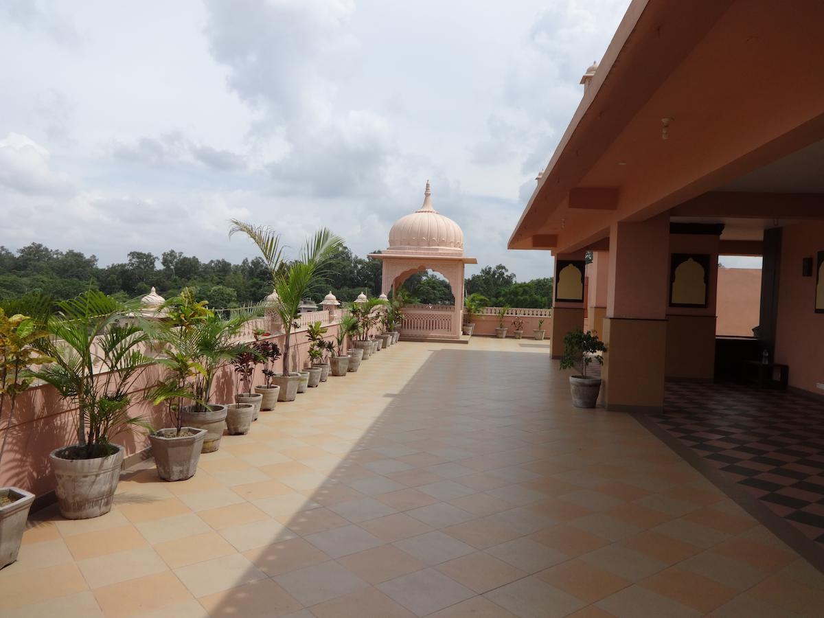 The Royal Retreat Hotel Ranchi Eksteriør billede