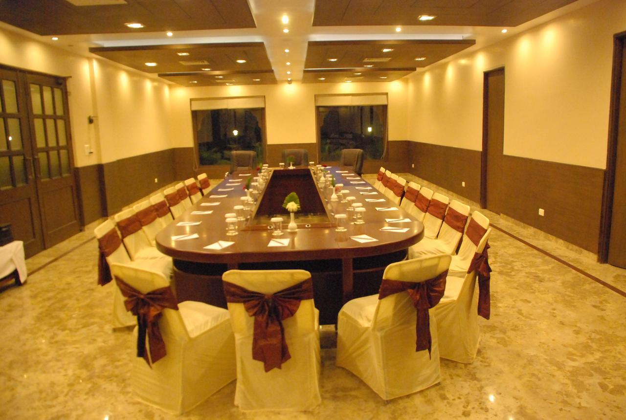 The Royal Retreat Hotel Ranchi Eksteriør billede